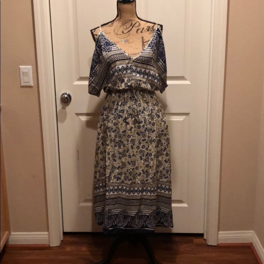 Blue ,cream and brown print maxi Dress - Picture 2 of 8
